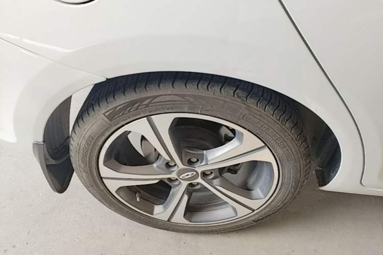Used Chery Arrizo 5 2019 Facelifted PRO 1.5L Manual Youth Edition China VI Standard Right Rear Wheel Hub