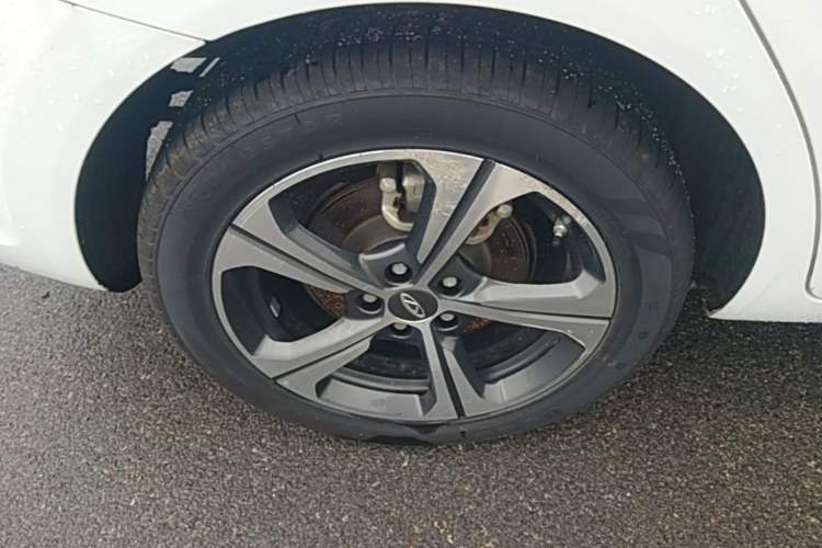 Used Chery Arrizo 5 2019 Revised PRO 1.5L CVT Youth Edition China VI Standard Right Rear Wheel Hub