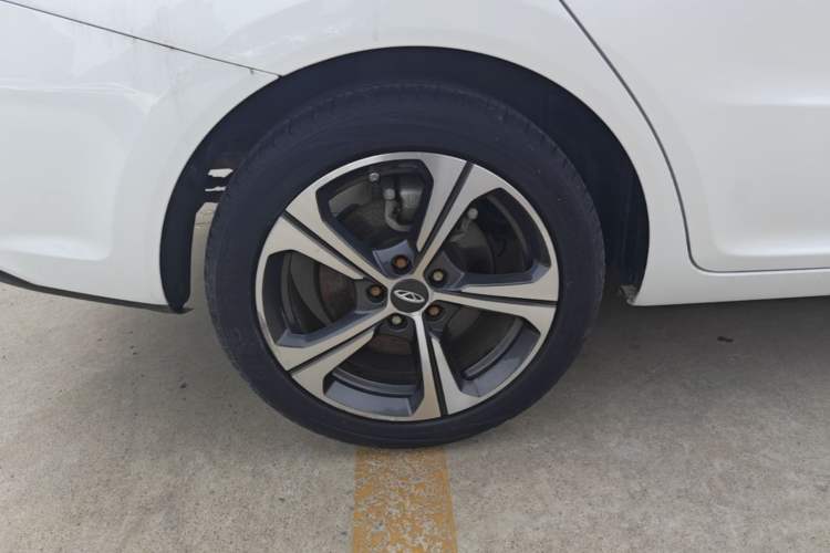 Used Chery Arrizo 5 2019 Revised PRO 1.5L CVT Youth Edition China VI Standard Right Rear Wheel Hub