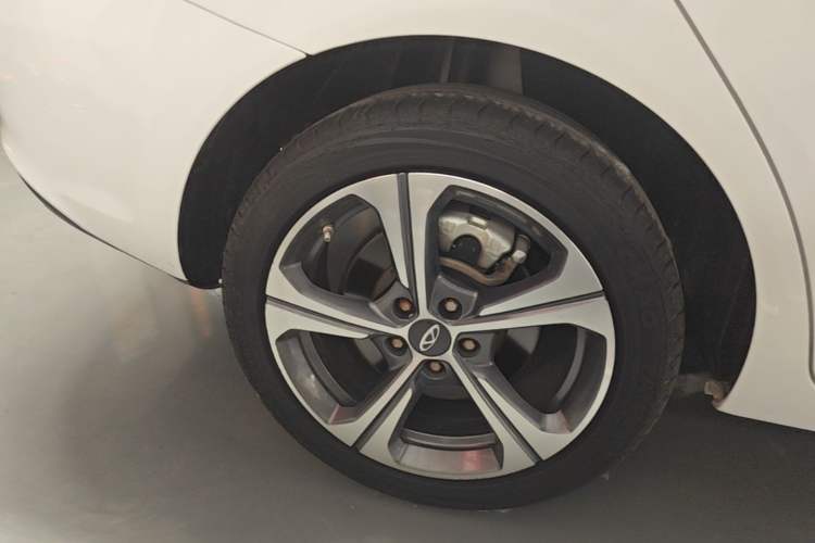 Used Chery Arrizo 5 2019 Revised PRO 1.5L CVT Youth Edition China VI Standard Right Rear Wheel Hub