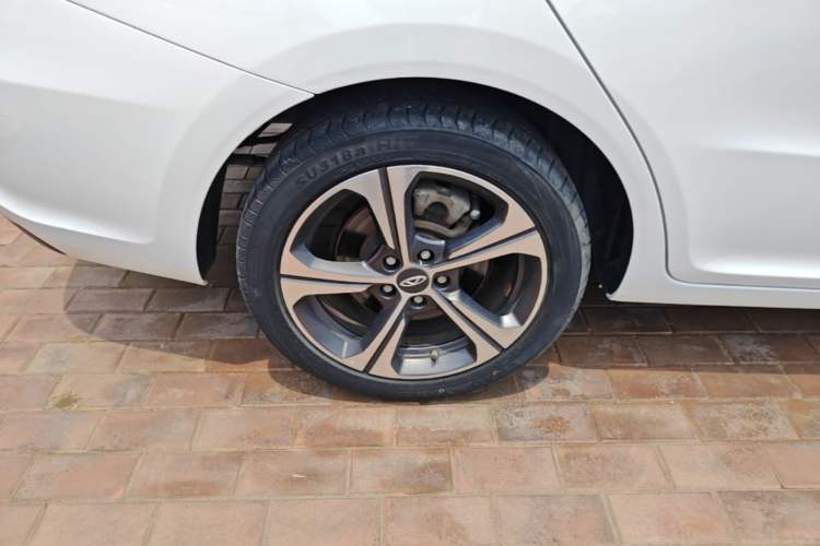 Used Chery Arrizo 5 2019 PRO 1.5L CVT Active Edition China VI Right Rear Wheel Hub