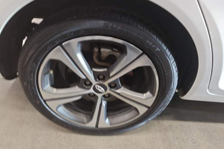 Used Chery Arrizo 5 2019 Revised PRO 1.5L CVT Youth Edition China VI Standard Right Rear Wheel Hub