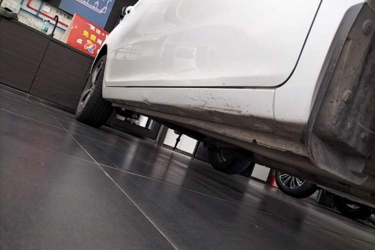 Used Chery Arrizo 5 2019 Revised PRO 1.5L CVT Youth Edition China VI Standard Right Side Sill