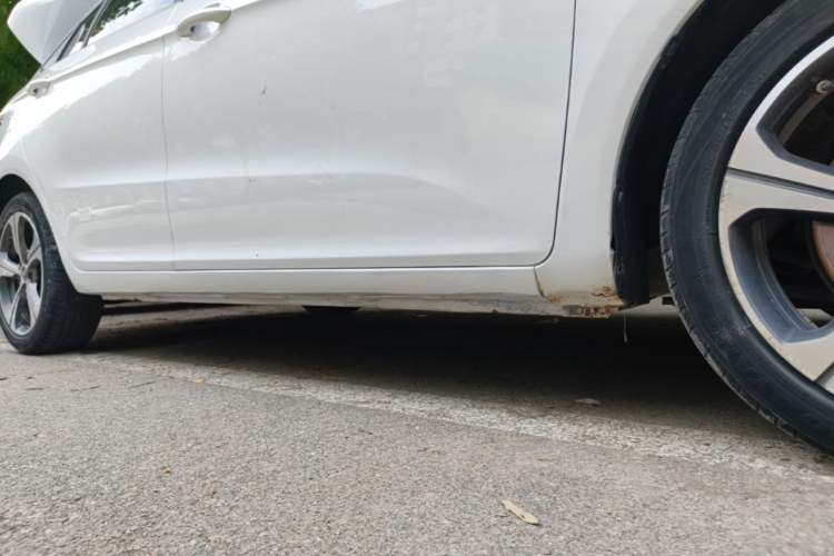 Used Chery Arrizo 5 2019 Revised PRO 1.5L CVT Youth Edition China VI Standard Right Side Sill
