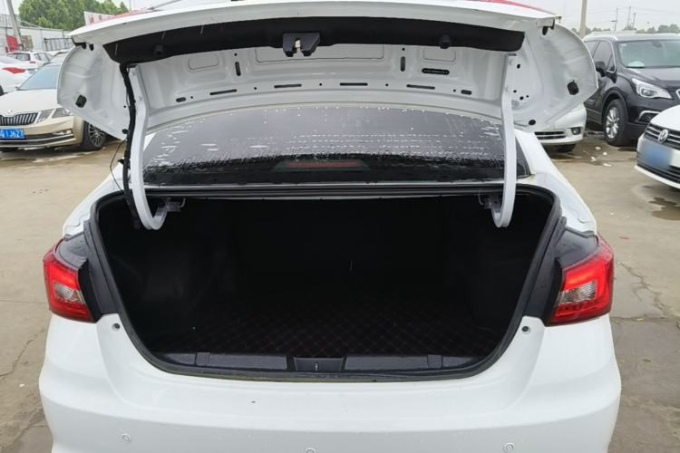 Used Chery Arrizo 5 2019 1.5L CVT Youth Edition China V Standard Trunk
