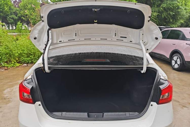 Used Chery Arrizo 5 2019 Facelifted PRO 1.5L Manual Youth Edition China VI Standard Trunk