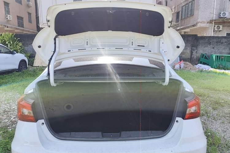 Used Chery Arrizo 5 2019 1.5L Manual New Zizai Edition China VI Trunk