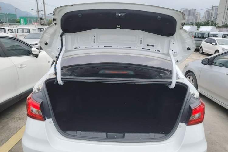 Used Chery Arrizo 5 2019 1.5L Manual Joyful Edition China V Standard Trunk