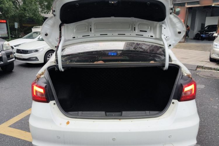 Used Chery Arrizo 5 2019 1.5L Manual Youth Edition China V Standard Trunk