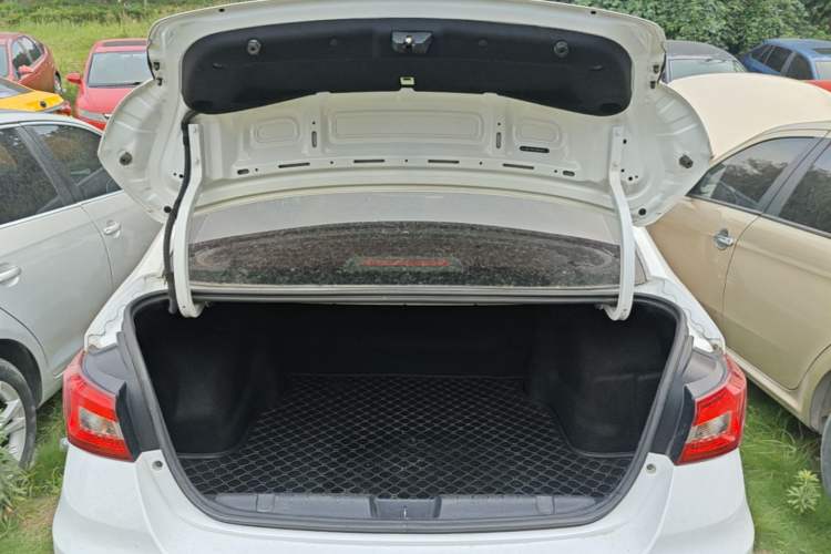 Used Chery Arrizo 5 2019 1.5L Manual Zizai Edition China V Standard Trunk