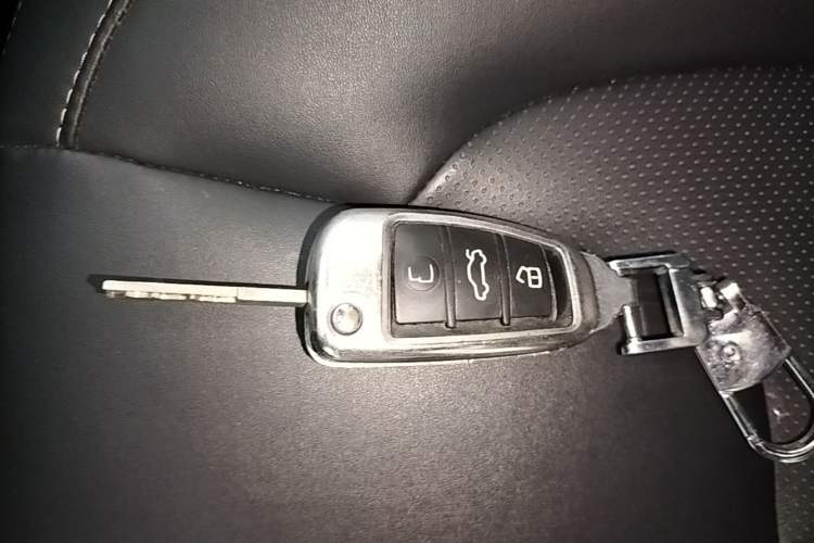 Used Chery Arrizo 5 2019 Revised PRO 1.5L CVT Youth Edition China VI Standard Vehicle Key