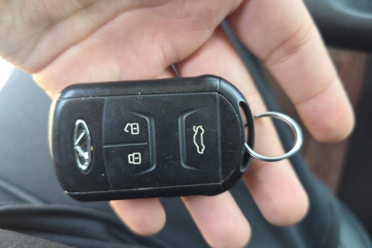 Used Chery Arrizo 5 2019 1.5L CVT New Freedom Edition China VI Standard Vehicle Key