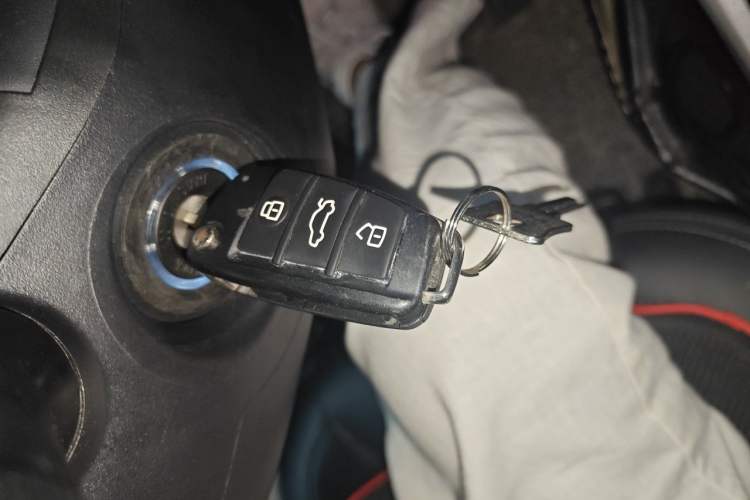 Used Chery Arrizo 5 2019 1.5L Manual New Youth Edition China VI Standard Vehicle Key