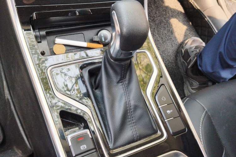Used Chery Arrizo 5 2020 1.5L CVT Sport Edition Gear Lever