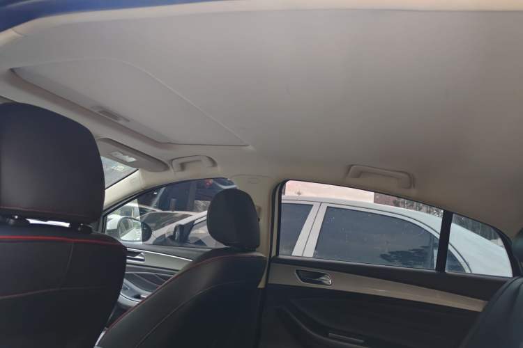 Used Chery Arrizo 5 2020 1.5L Manual Sport Edition Interior 4