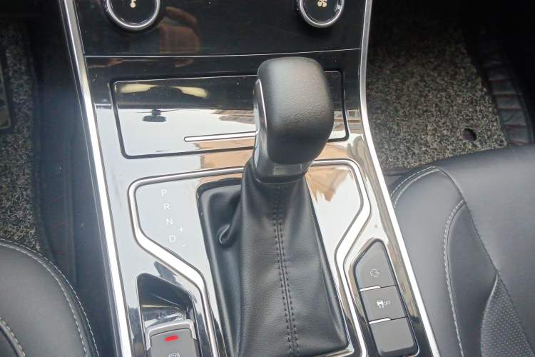 Used Chery Arrizo 5 2021 PRO 1.5L CVT Youth Edition Gear Lever