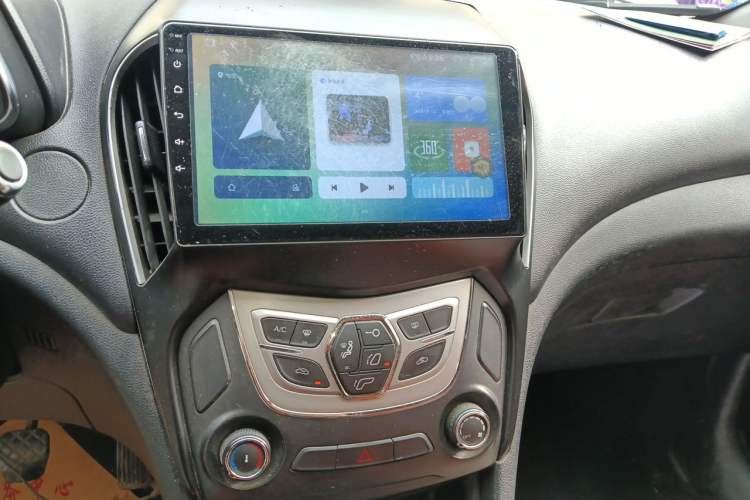 Used Chery Arrizo 5 2021 1.6L CNG Luxury Model Audio And AC Panel