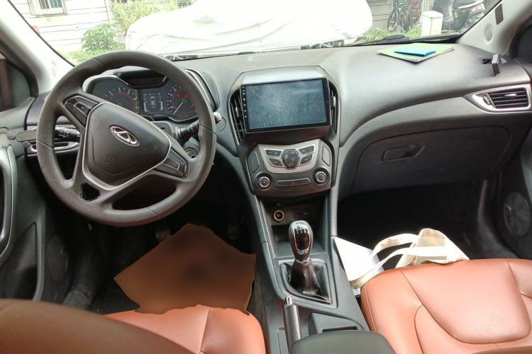 Used Chery Arrizo 5 2021 1.6L CNG Luxury Model Center Console