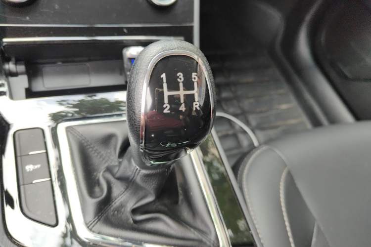 Used Chery Arrizo 5 2021 PRO 1.5L Manual Youth Edition Gear Lever