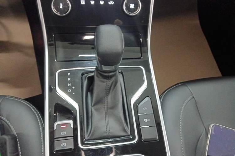 Used Chery Arrizo 5 2021 PRO 1.5L CVT Youth Edition Gear Lever