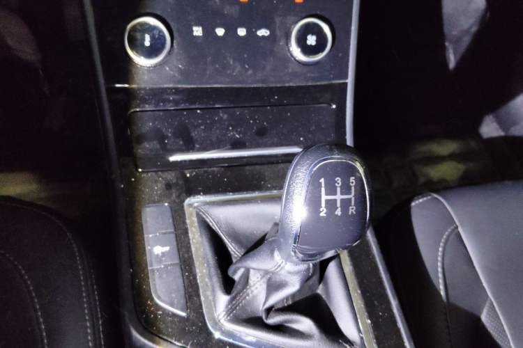Used Chery Arrizo 5 2021 PRO 1.5L Manual Youth Edition Gear Lever