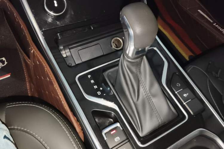 Used Chery Arrizo 5 2021 PRO 1.5L CVT Youth Edition Gear Lever