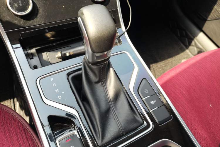 Used Chery Arrizo 5 2021 PRO 1.5L CVT Youth Edition Gear Lever