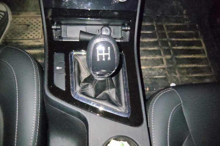 Used Chery Arrizo 5 2021 PRO 1.5L Manual Youth Edition Gear Lever