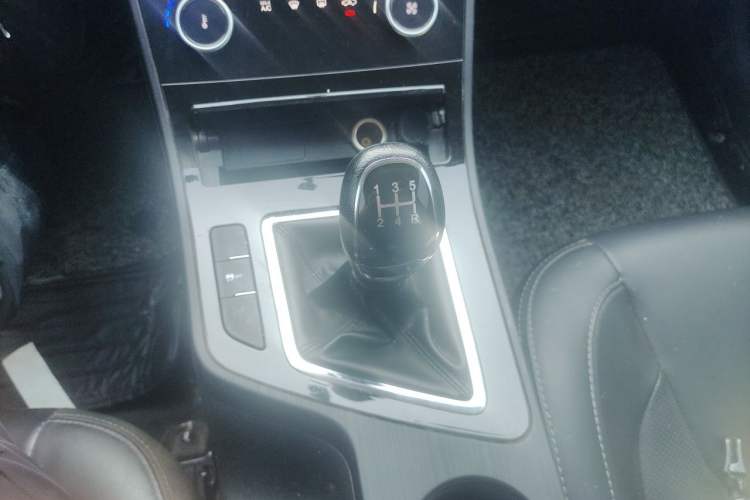 Used Chery Arrizo 5 2021 PRO 1.5L Manual Youth Edition Gear Lever