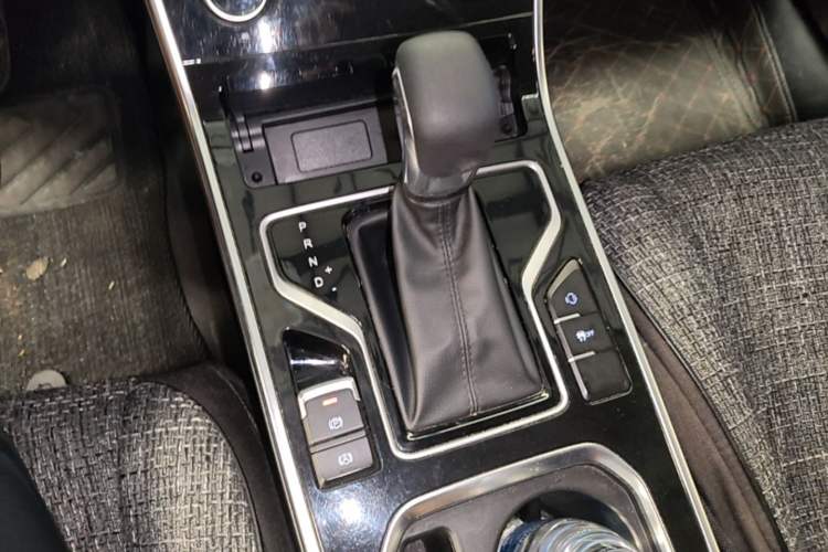 Used Chery Arrizo 5 2021 PRO 1.5L CVT Youth Edition Gear Lever