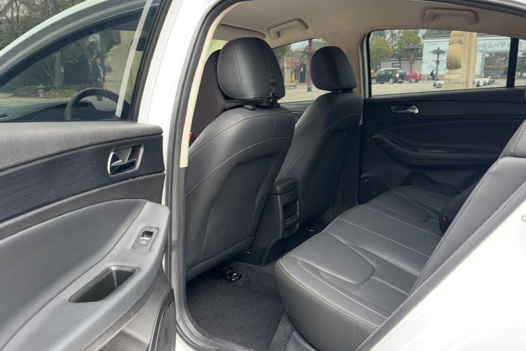 Used Chery Arrizo 5 2021 PRO 1.5L Manual Youth Edition Interior 3