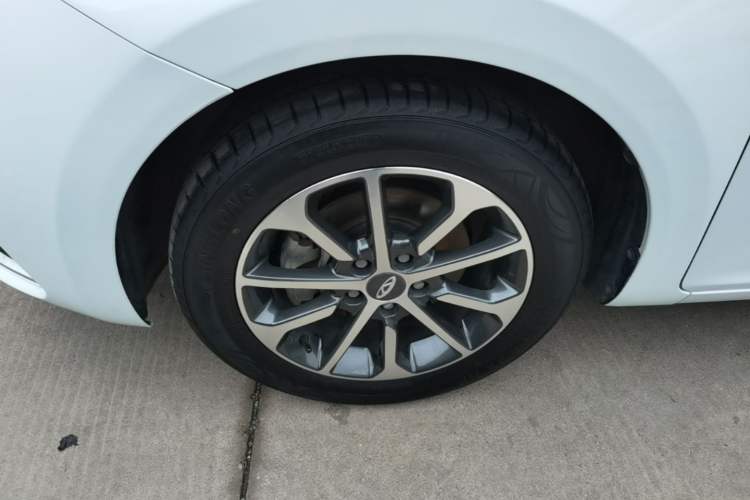 Used Chery Arrizo 5 2021 PRO 1.5L Manual Youth Edition Left Front Wheel Hub