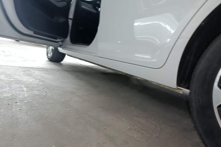 Used Chery Arrizo 5 2021 PRO 1.5L CVT Youth Edition Left Side Sill