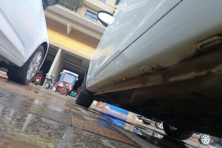 Used Chery Arrizo 5 2021 PRO 1.5L CVT Youth Edition Left Side Sill