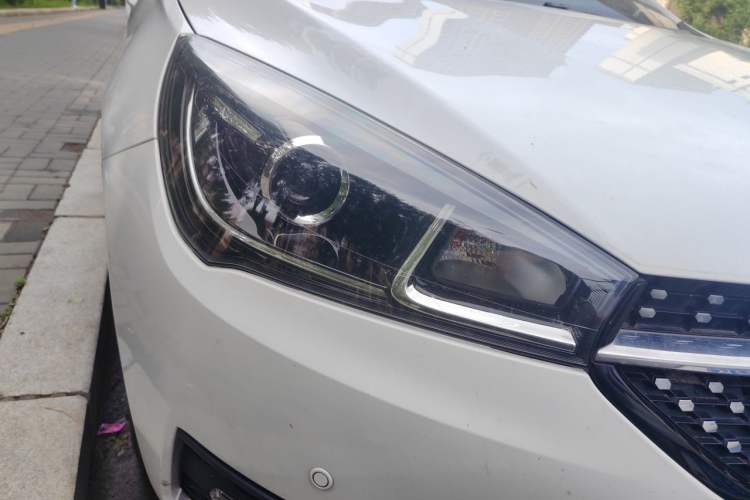 Used Chery Arrizo 5 2021 PRO 1.5L CVT Youth Edition Right Front Headlight