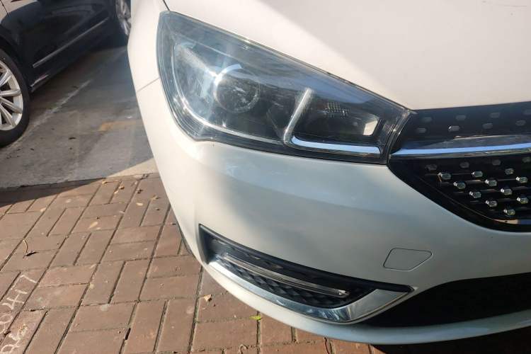 Used Chery Arrizo 5 2021 PRO 1.5L Manual Youth Edition Right Front Headlight