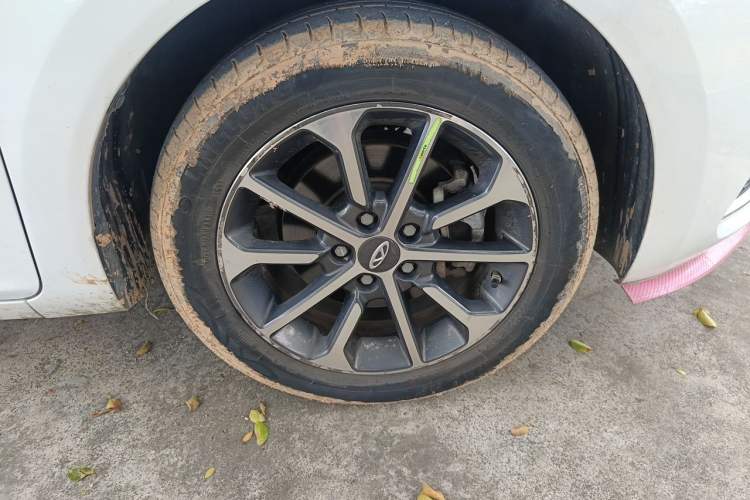 Used Chery Arrizo 5 2021 PRO 1.5L Manual Youth Edition Right Front Wheel Hub