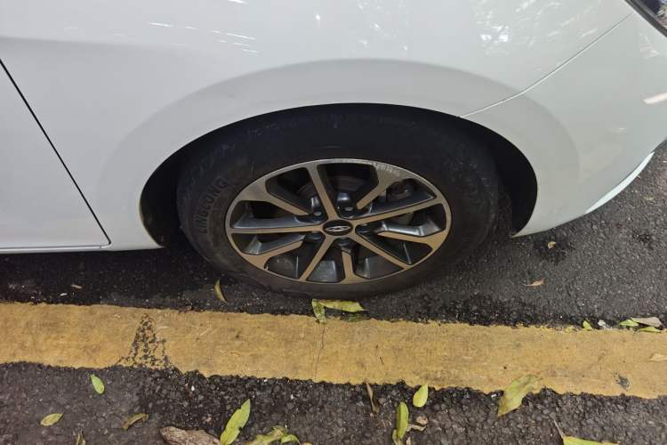 Used Chery Arrizo 5 2021 PRO 1.5L Manual Youth Edition Right Front Wheel Hub