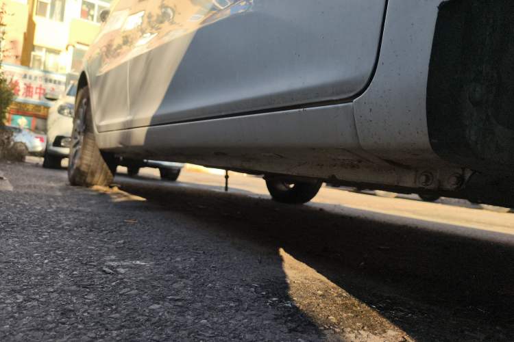 Used Chery Arrizo 5 2021 PRO 1.5L Manual Youth Edition Right Side Sill