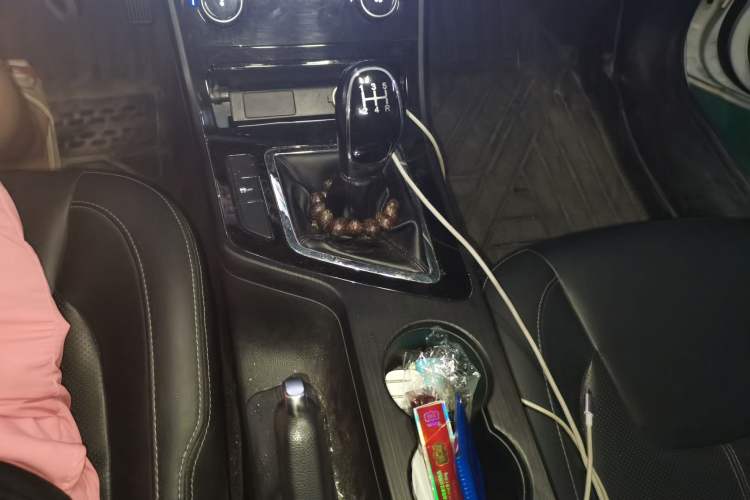Used Chery Arrizo 5 2023 1.5L Manual Youth Edition Gear Lever