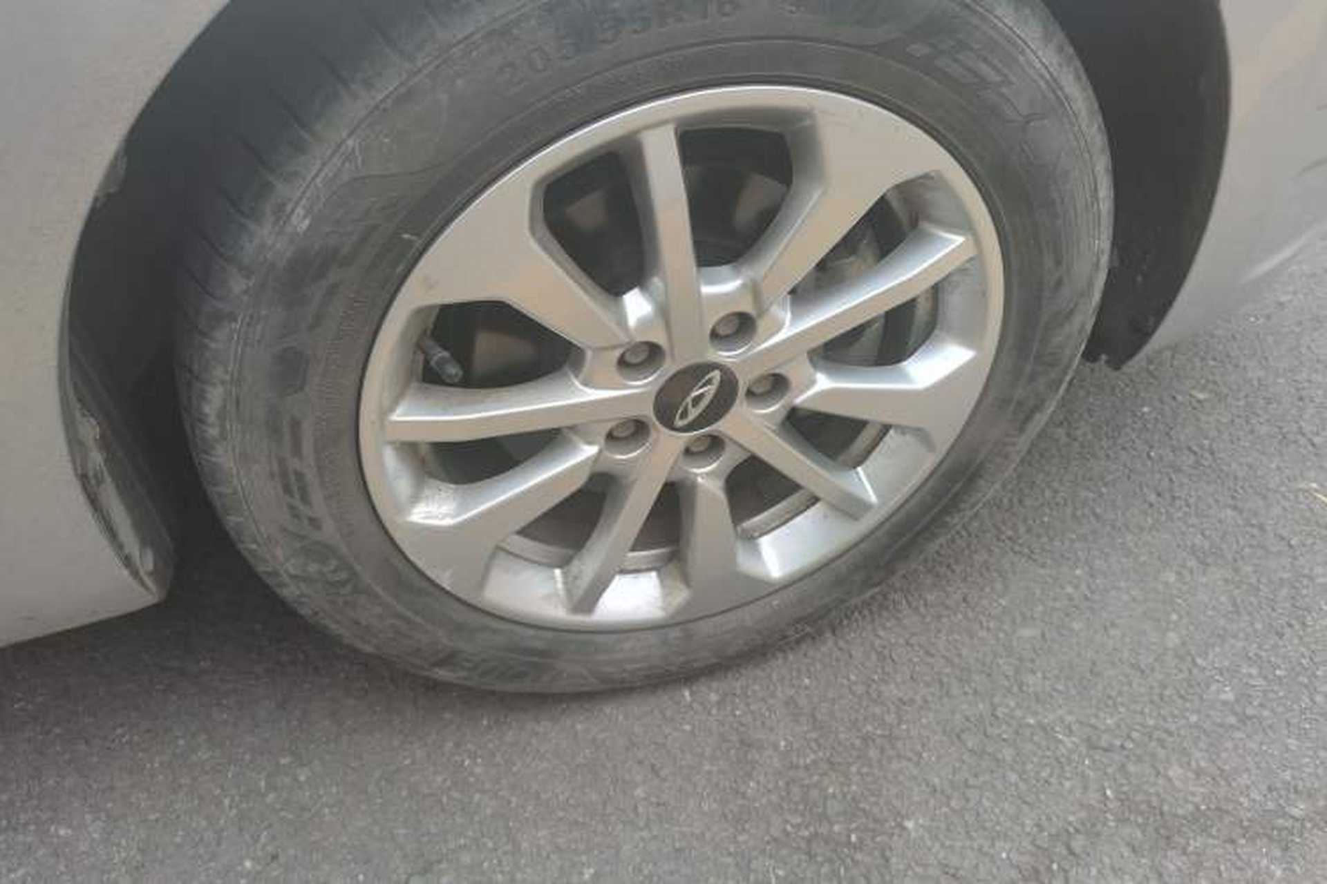 Used Chery Arrizo 5 2023 1.6L CNG Luxury Model Right Front Wheel Hub