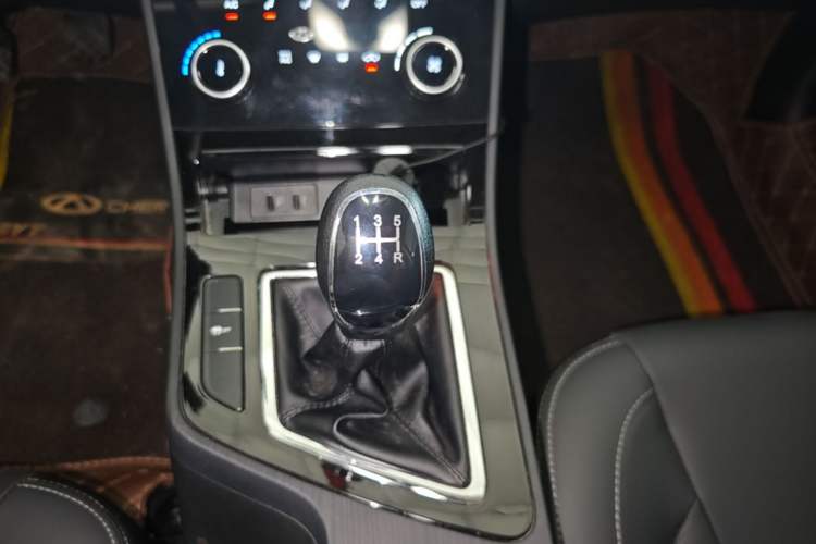 Used Chery Arrizo 5 2024 1.5L Manual Fashion Edition Gear Lever