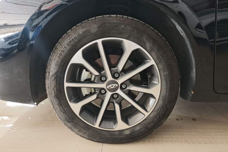 Used Chery Arrizo 5 2024 1.5L Manual Fashion Edition Left Front Wheel Hub