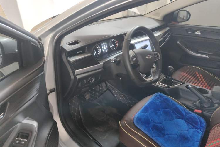 Used Chery Arrizo 5 2024 Edition People's Benefit Version 1.5L Manual Fashion Model Driver Seat