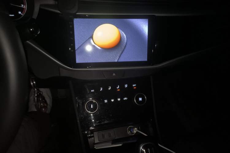 Used Chery Arrizo 5 2024 Edition People's Benefit Version 1.5L Manual Fashion Model Audio And AC Panel