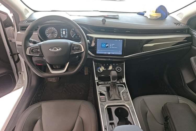 Used Chery Arrizo 5 2024 Edition People's Benefit Version 1.5L CVT Fashion Model Center Console
