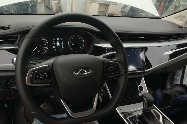 Used Chery Arrizo 5 2024 Edition People's Benefit Version 1.5L CVT Fashion Model Center Console