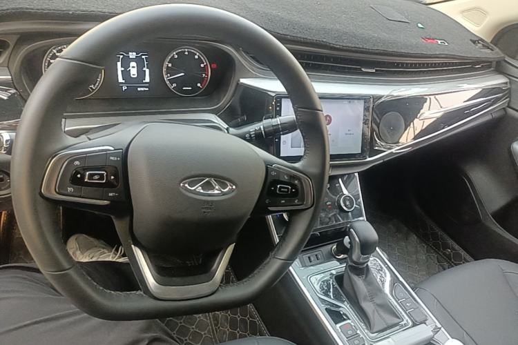 Used Chery Arrizo 5 2024 Edition People's Benefit Version 1.5L CVT Fashion Model Center Console