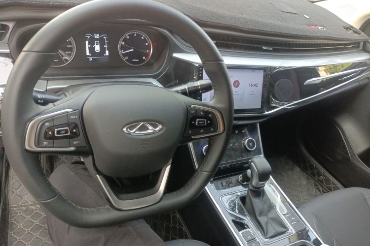 Used Chery Arrizo 5 2024 Edition People's Benefit Version 1.5L CVT Fashion Model Center Console