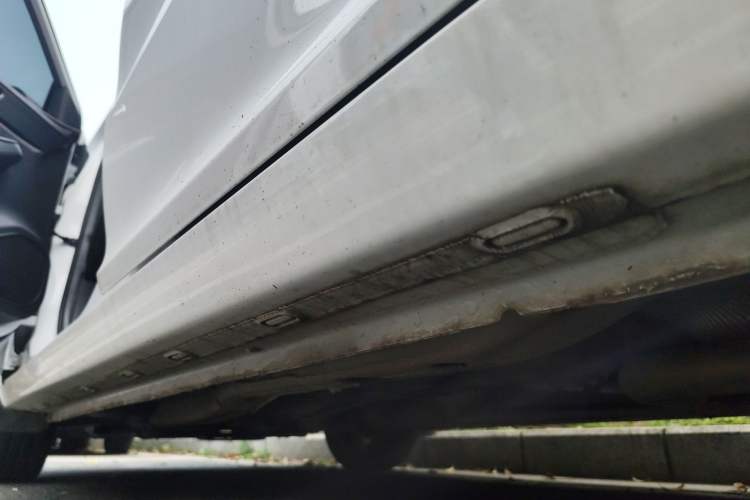 Used Chery Arrizo 5 2024 Edition People's Benefit Version 1.5L Manual Fashion Model Chassis Rear Left